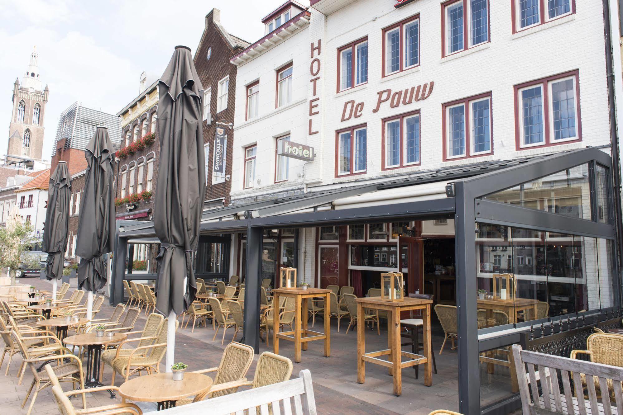 Hotel En Grand Cafe De Pauw Roermond Bagian luar foto